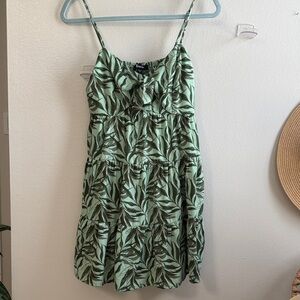Green Leaf Pattern Mini Dress Size S NWT